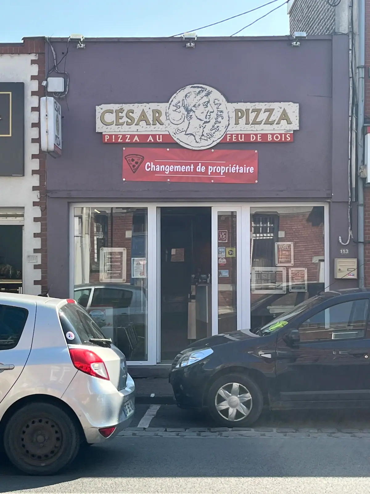 Façade du restaurant César Pizza
